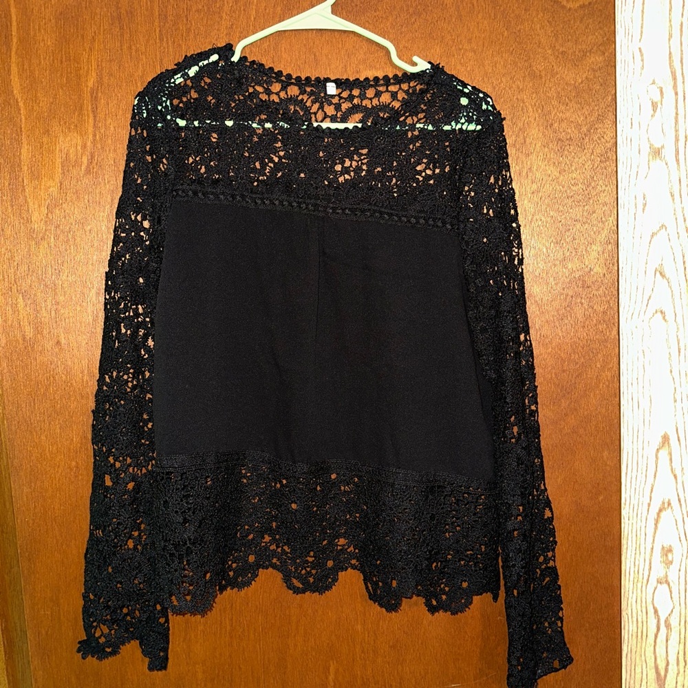 Black w/ Lace sleeves dress shirt. Size XXL